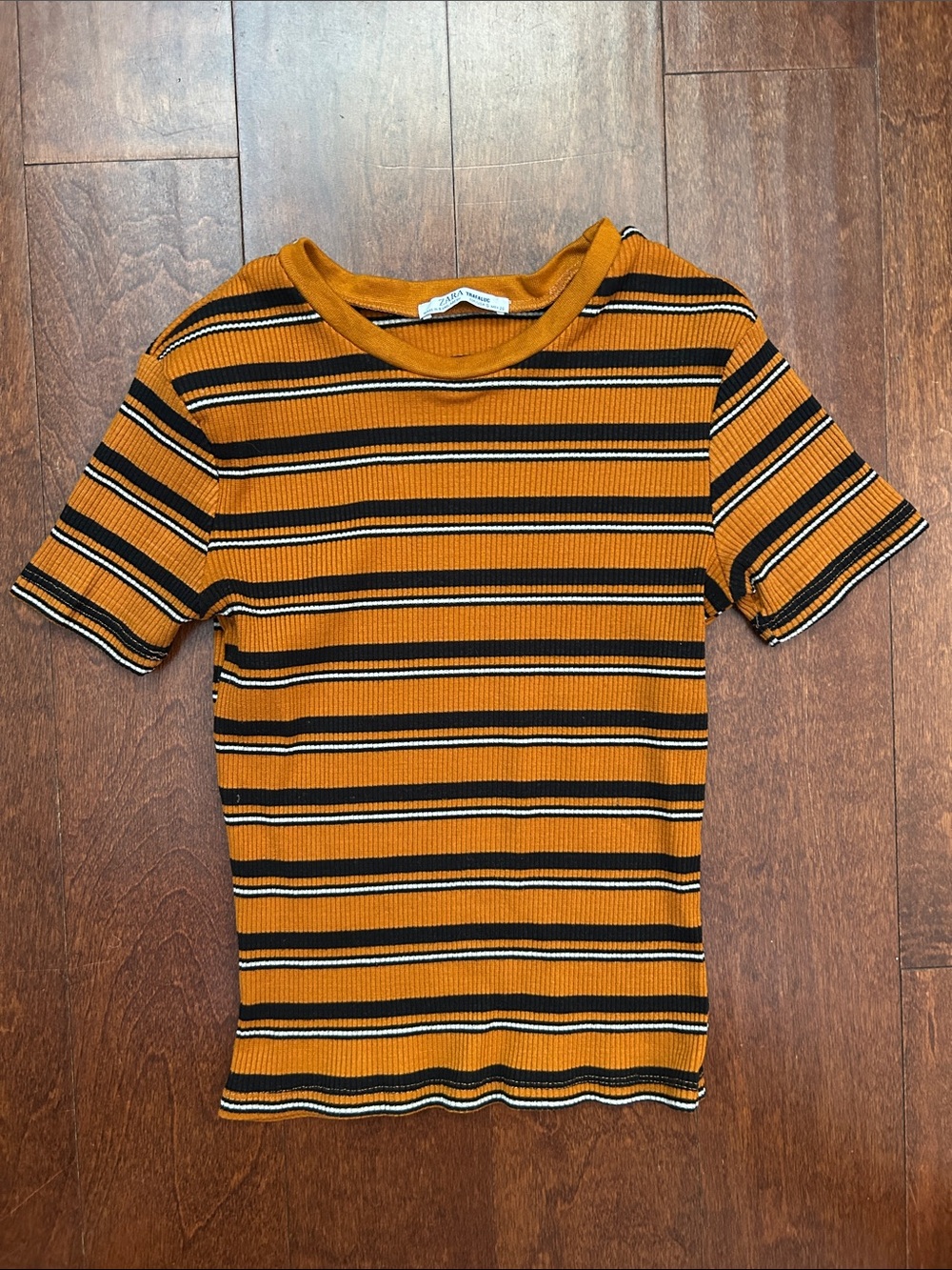 Zara 70s Fall Ribbed Short Sleeve Stripe Tee in Pumpkin Orange, Size Small